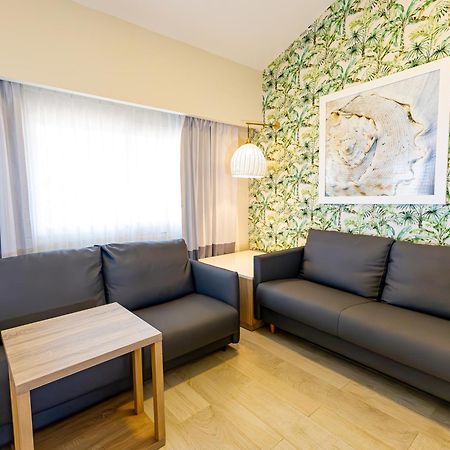 グランド シレニス プンタカナ リゾート カジノ&アクアゲームス オール インクルーシブ Uvero Alto エクステリア 写真 A living room in a hotel
