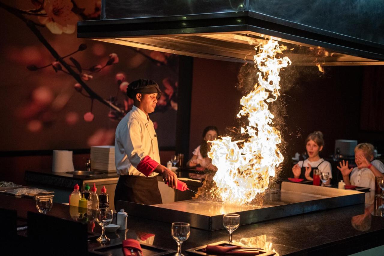 グランド シレニス プンタカナ リゾート カジノ&アクアゲームス オール インクルーシブ Uvero Alto エクステリア 写真 Teppanyaki cooking